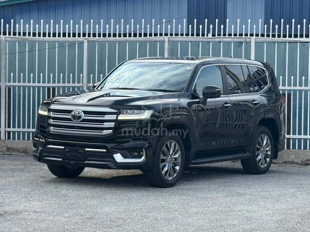 Black Interior /2023 Toyota LANDCRUISER 3.4 ZX (A) - 3