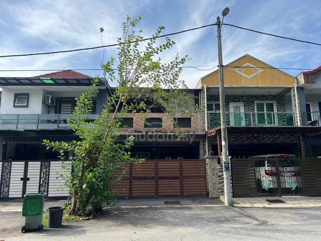 FACING OPEN 💥 2 Storey Terrace Lestari Putra Perdana Seri Kembangan 1