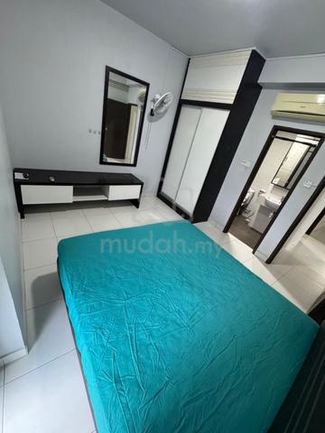 bayu marina / master room / near permas jaya / mid valley southkey 1