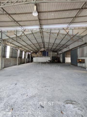 12,000sqft Cluster Semi-D Warehouse North Port Klang For Rent 1