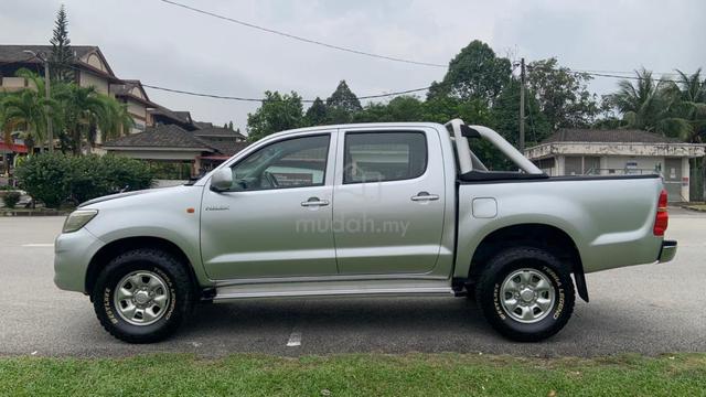 2012 Toyota HILUX 2.5 STD (M) - 5