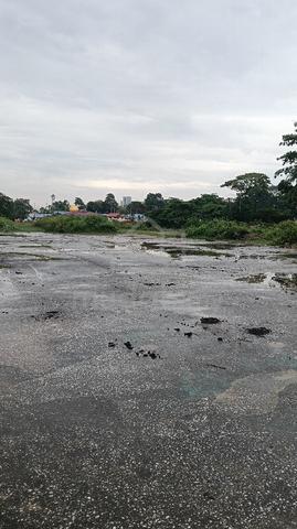 Tanah untuk parking Lori 1.2 ekar 1