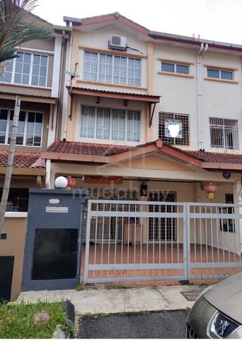 superlink 3 storey freehold house Batu9 Cheras. 1
