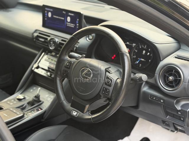 2023 Lexus IS300 2.0 F-SPORT MODE BLACK 3 - 5