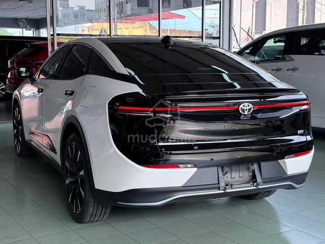 2023 Toyota CROWN 2.4 CROSSOVER RS ADVANCED S.Roof - 2