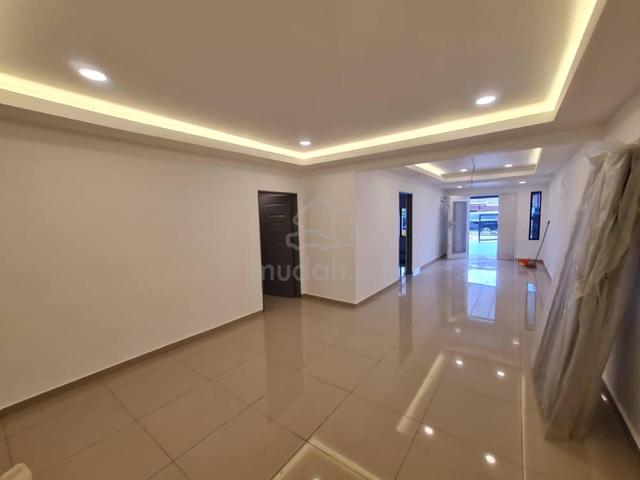 Freehold | Tanah Besar 22x80 | Siap Renovate | 4R3B @ Klang Jaya 1