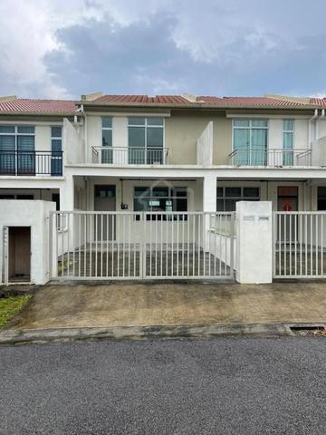 Double Storey Gated and Guard Can Full loan Pulai Mutiara 1