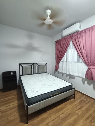 Aircon Middle room (Kota Laksama Condo for rent) - hot area 1
