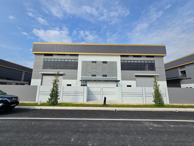 2 Units Enjoying Together New Semi-D Factory KIIP More Space Useful 1
