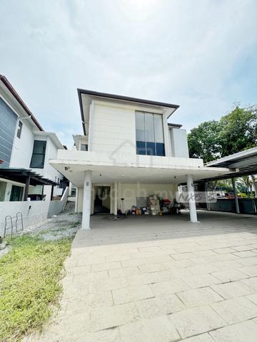 For sale kota kemuning kk hills twin bungalow basic unit good fengshui 1