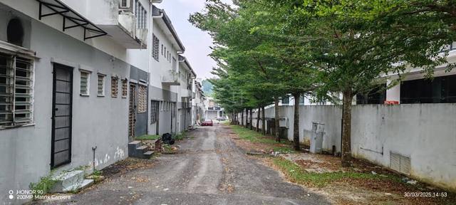 Lestari Perdana Ground Floor Shoplot Putra Permai Equine For Rent 4