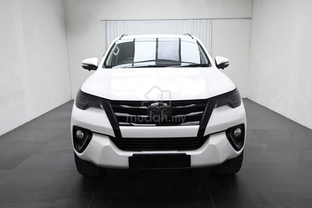 2017 Toyota FORTUNER 2.7 SRZ 4x4 (A) TIPTOP 1Y WRT - 2