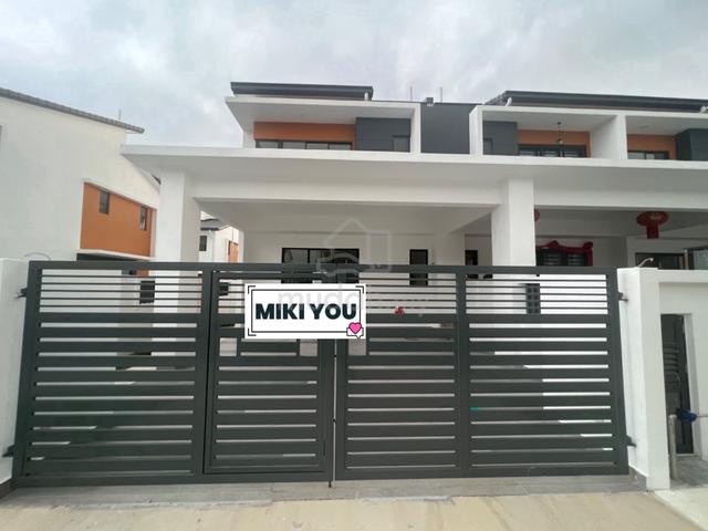 【4 air-codnition】Robin endlot, 2 storey house for rent, bandar rimbayu 1