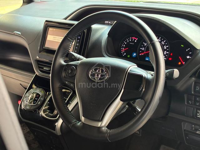 2021 Toyota VOXY 2.0 ZS KIRAMEKI III (Unreg) - 3