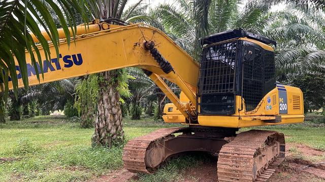 excavator Komatsu P200-7 - photo 3 of 6