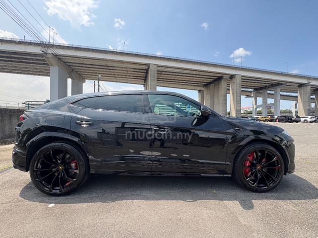 2022 Lamborghini URUS 4.0 Dark Knight Spec - 4