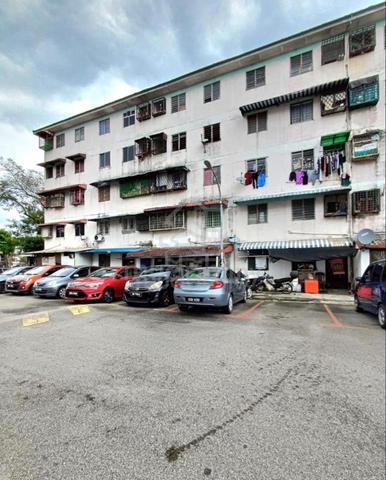 Pandan Indah Flat (Rumah Pangsa 610) 1