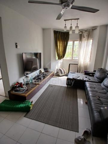Pangsapuri Carmila 1