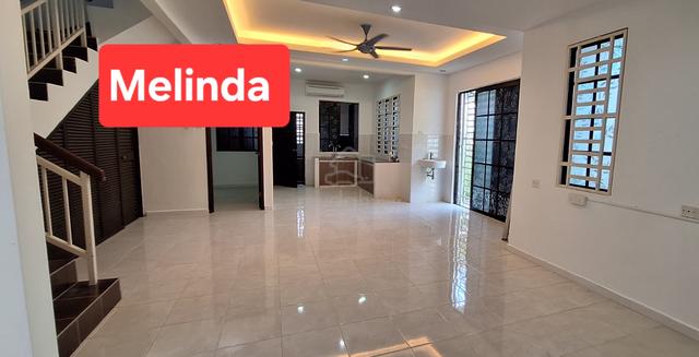 2 storey corner terraced house with garden at Botanica CT 1