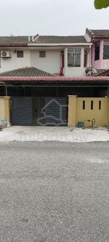 2 storey at Taman Anggerik Bukit Sentosa 1