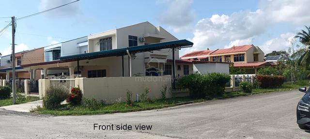 Large Semi-D Tmn Khidmat For Rent 1