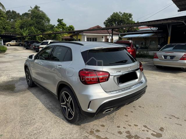 2017 Mercedes Benz GLA250 4MATIC  2.0 (LOAN KEDAI) - 5