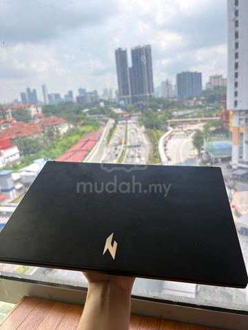 Carousel Image Selected