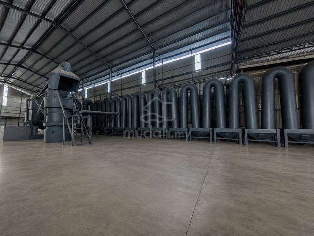 Detached Factory Warehouse For Rent in Bukit Rambai | 30–40ft Ceiling 1