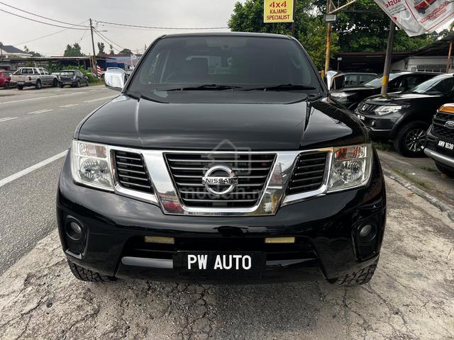 NISSAN NAVARA 2.5(A) LE D-4D DCI 5-SPD 4X4 pickups - 3