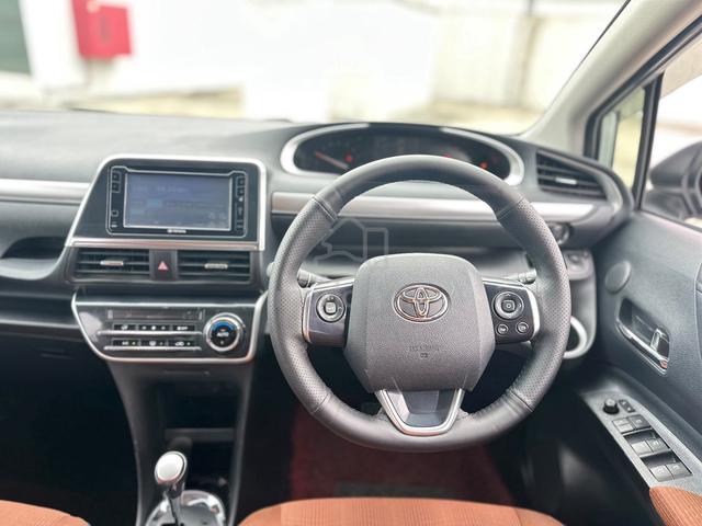 Toyota SIENTA 1.5 V (A) 2 Power door. Full loan - 3