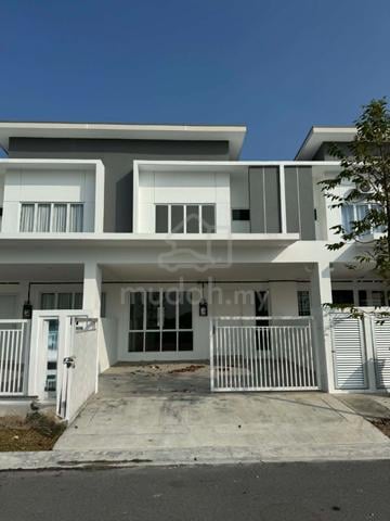 Bayu Sutera, Bandar Sri Sendayan 1