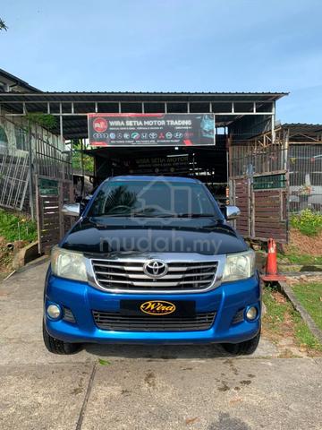 2011 Toyota HILUX DCAB 2.5 G (A) - 2