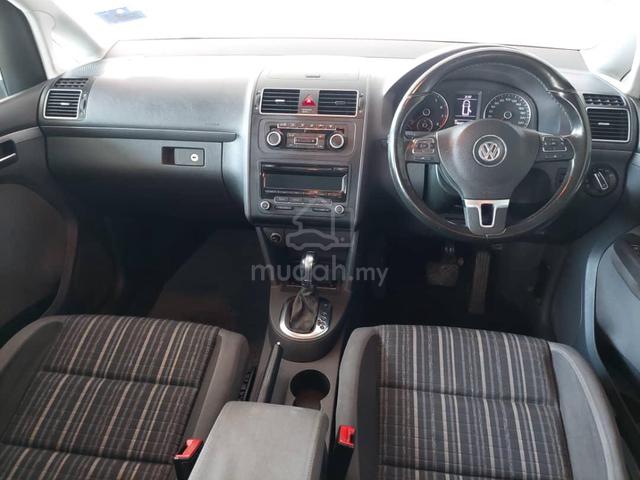 2011 Volkswagen TOURAN 1.4 (A) - 4