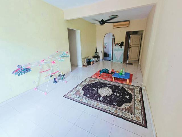 Apartment Ria 1 @ Taman Megah Ria Masai 1