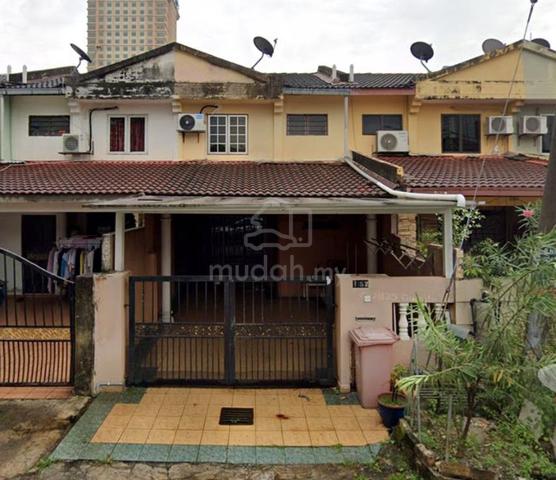 Selangor Bandar Sunway Leasehold 2-Storey Terraced House For Sale 1