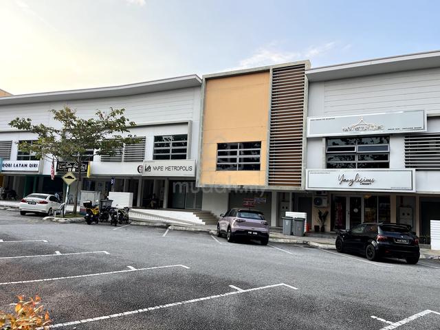 SHOPLOT Main Road (Ground & 1st floor) KOTA SERIEMAS Nilai KLIA Sepang 1