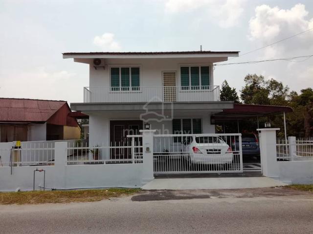 2 STY Bungalow house for sale 1
