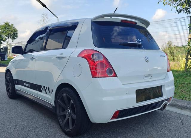 Suzuki SWIFT 1.5 (A) 2012 - 5