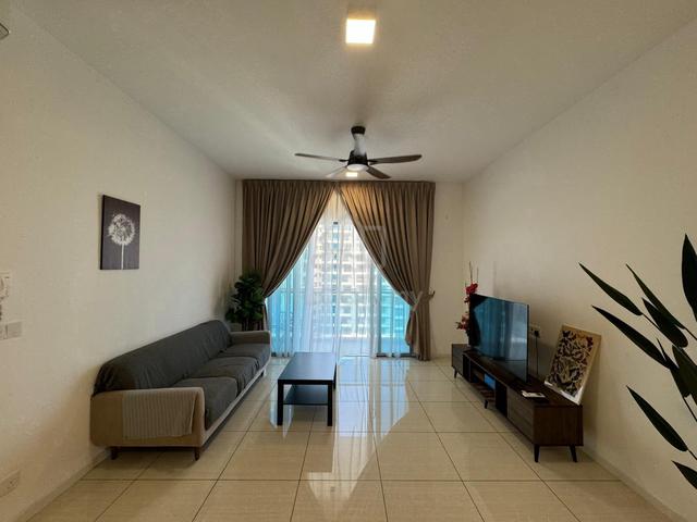 Queens Residences Q1 @ Queens Waterfront 1