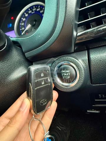 2020 Toyota HILUX 2.4 L-EDITION (A) - 4