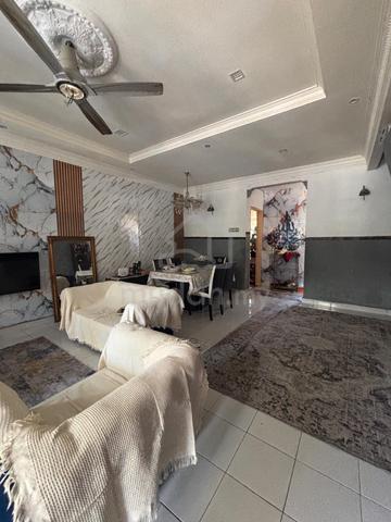FREEHOLD Double Storey Terrace Bandar Tasik Kesuma, Beranang 1