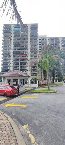Indahria Apartment (Shah Alam) 1
