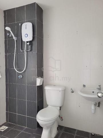 Teres 2 Tingkat Taman Kayangan / Pelangi Heights 1