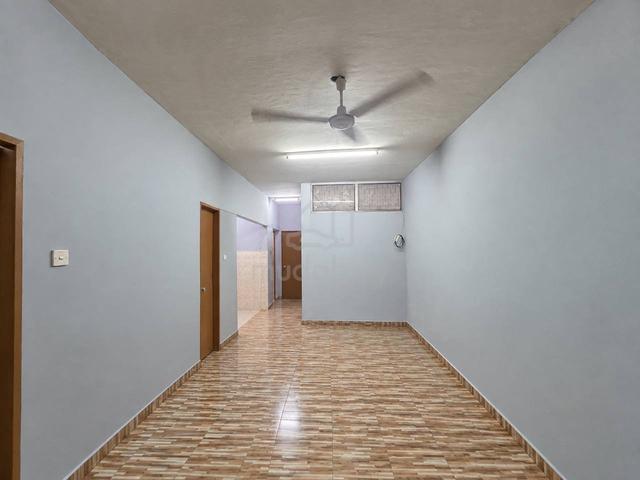 Rumah Pangsa Nilam Sari Flat 1