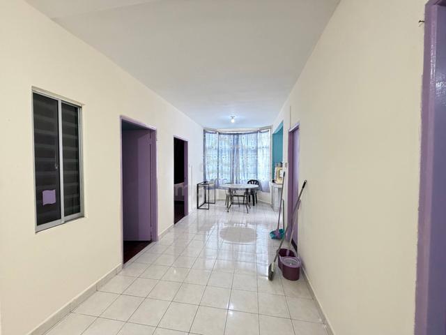 Country Heights 1