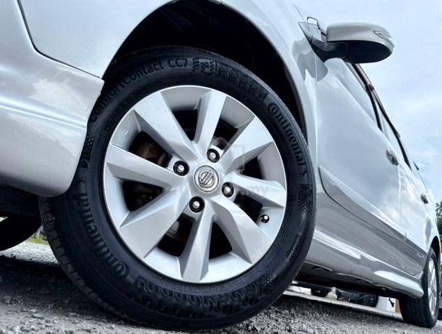 2015 Nissan GRAND LIVINA 1.8 FACELIFT LOW MILAGE - 2