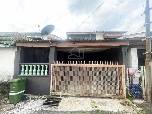 RUMAH TERES 2 TINGKAT LOWCOST Cenderawasih 1