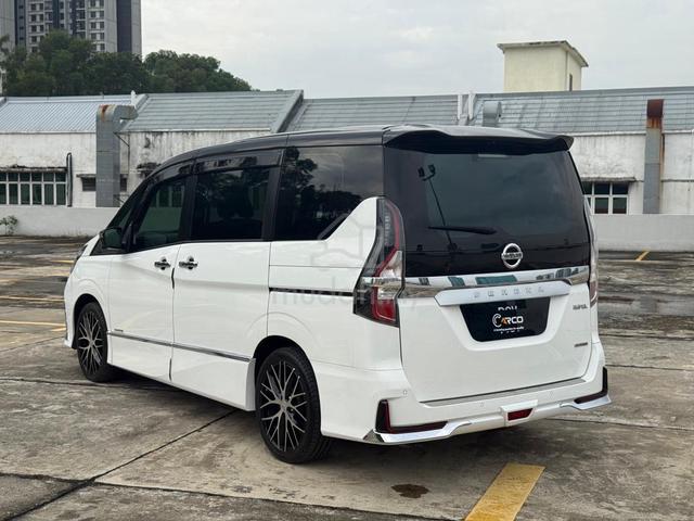 Nissan SERENA 2.0COMPLETE IMPULPREMIUM Low Millage - 2
