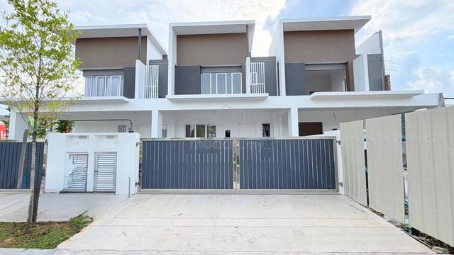 RM38xK Only | New Gated & Guarded Terrace House Kluang 1