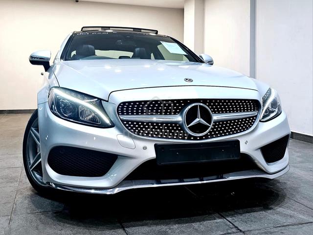 2018 Mercedes Benz C200 2.0 Coupe Premium AMG line - 4